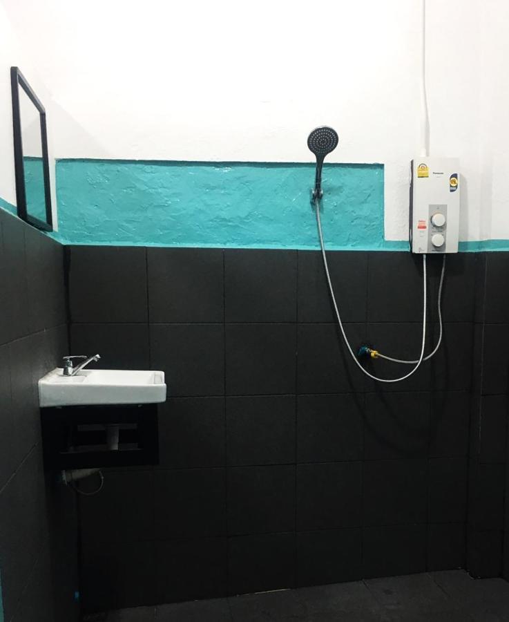 Bamboo Hostel Thakhek Extérieur photo
